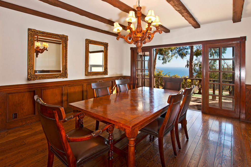 Beach House Treatment Malibu indigo ranch house dining area.